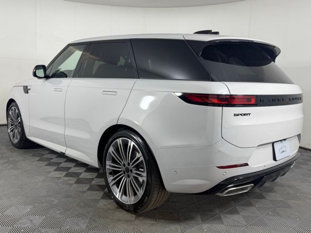New 2026 Land Rover Range Rover Sport Dynamic SE SUV
