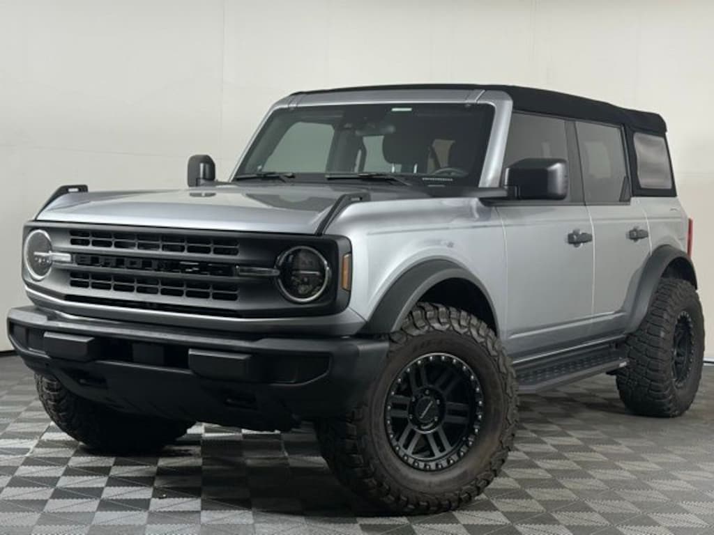 Used 2023 Ford Bronco Base SUV