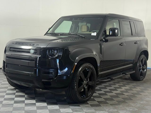 2025 Land Rover Defender 110 V8 photo 2