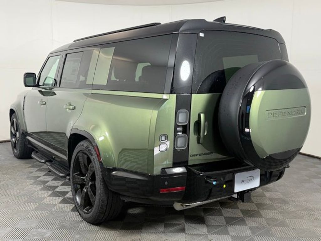 New 2026 Land Rover Defender 130 X-Dynamic SE SUV