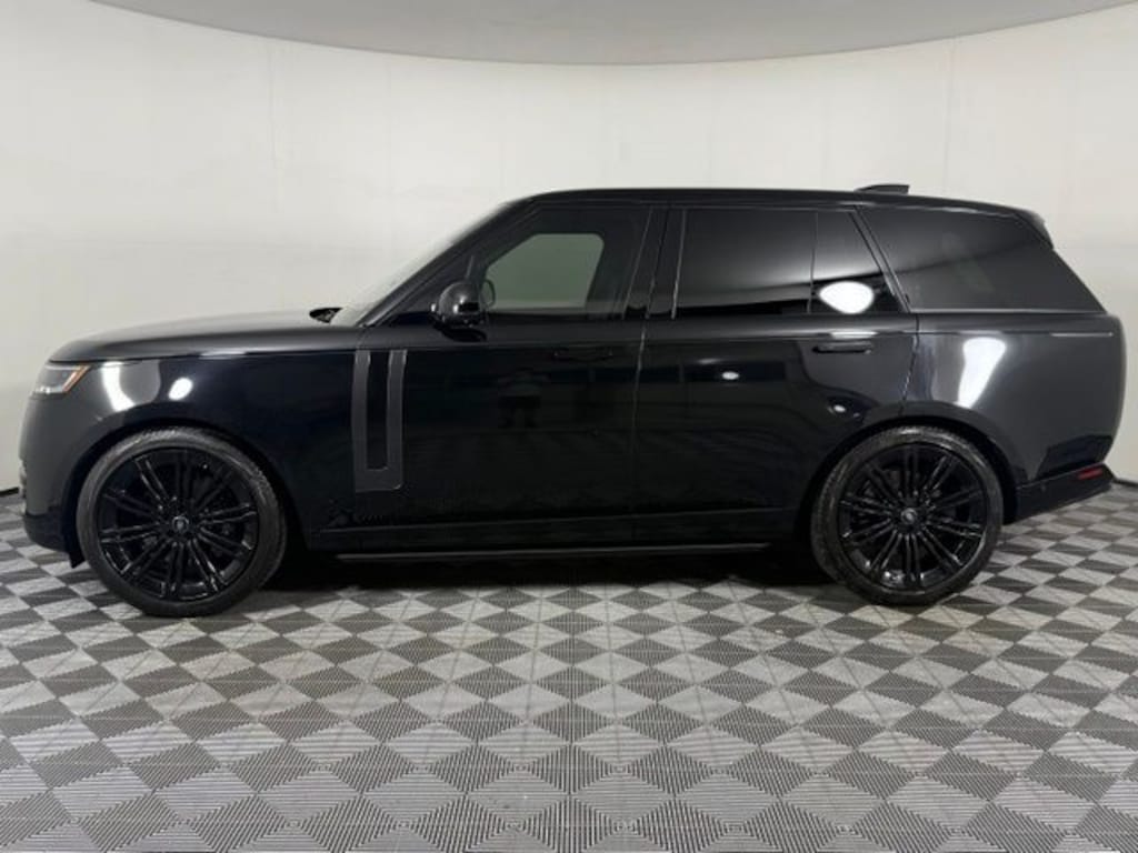 Used 2023 Land Rover Range Rover SE SUV