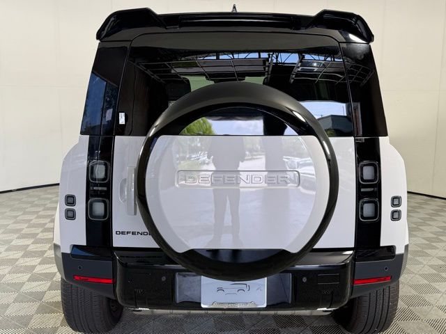 2026 Land Rover Defender S - Photo 12