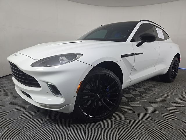 2022 Aston Martin DBX 4.0 V8 AWD's photo