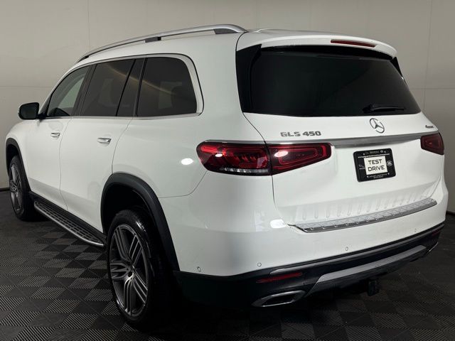 2022 Mercedes Benz GLS 450 4MATIC photo 4