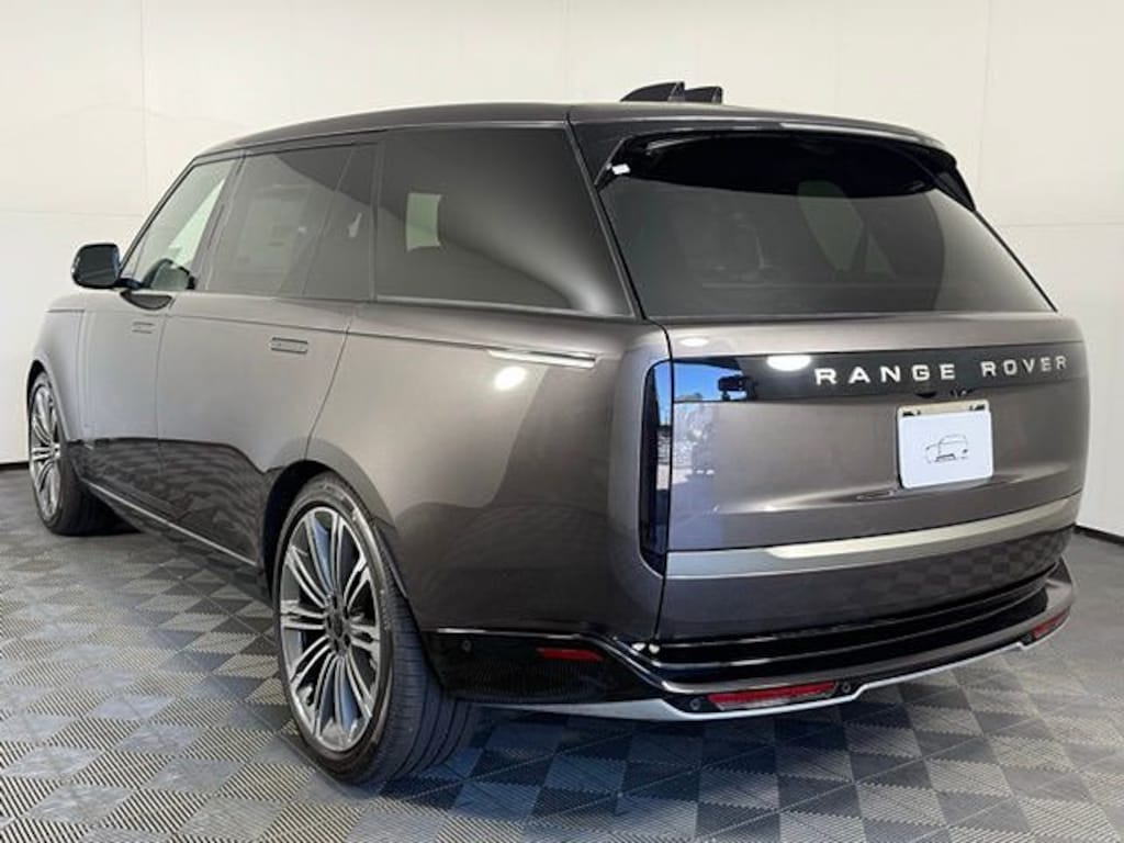 New 2026 Land Rover Range Rover SE 7 Seats SUV