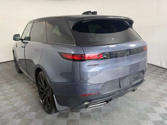 2025 Land Rover Range Rover Sport SE photo 4