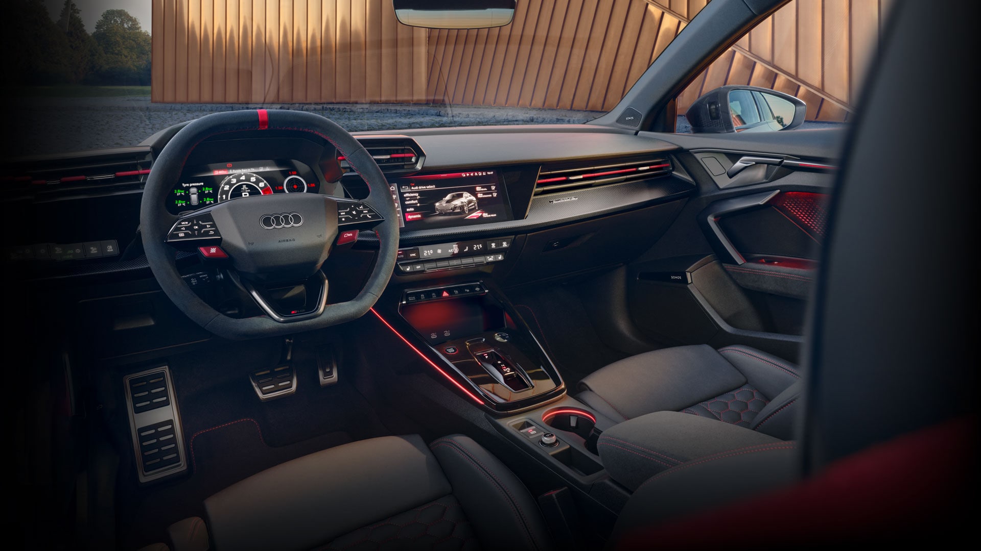 Intérieur avant de l'Audi RS 3 2025.