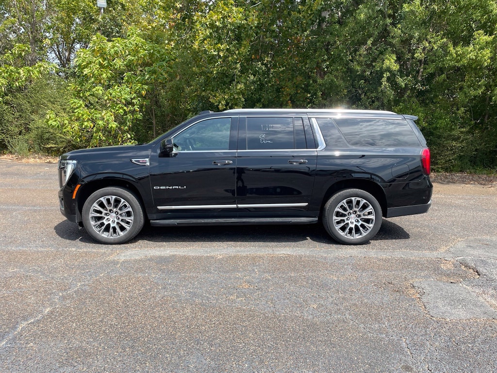 Used 2025 GMC Yukon XL Denali SUV