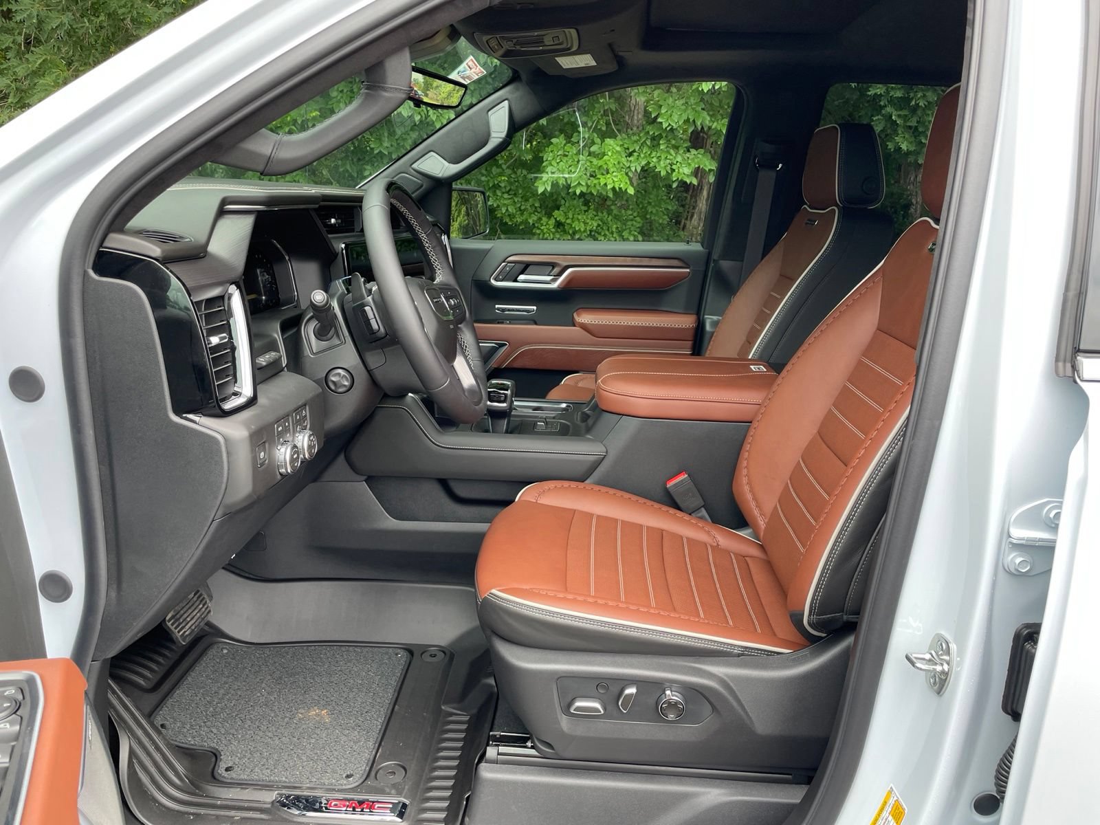 2026 GMC Sierra 1500 Denali Ultimate - Photo 14
