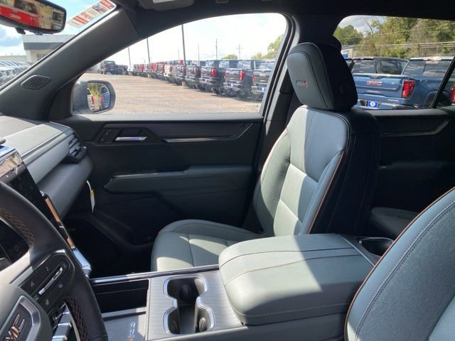 2026 GMC Acadia AT4 - Photo 23
