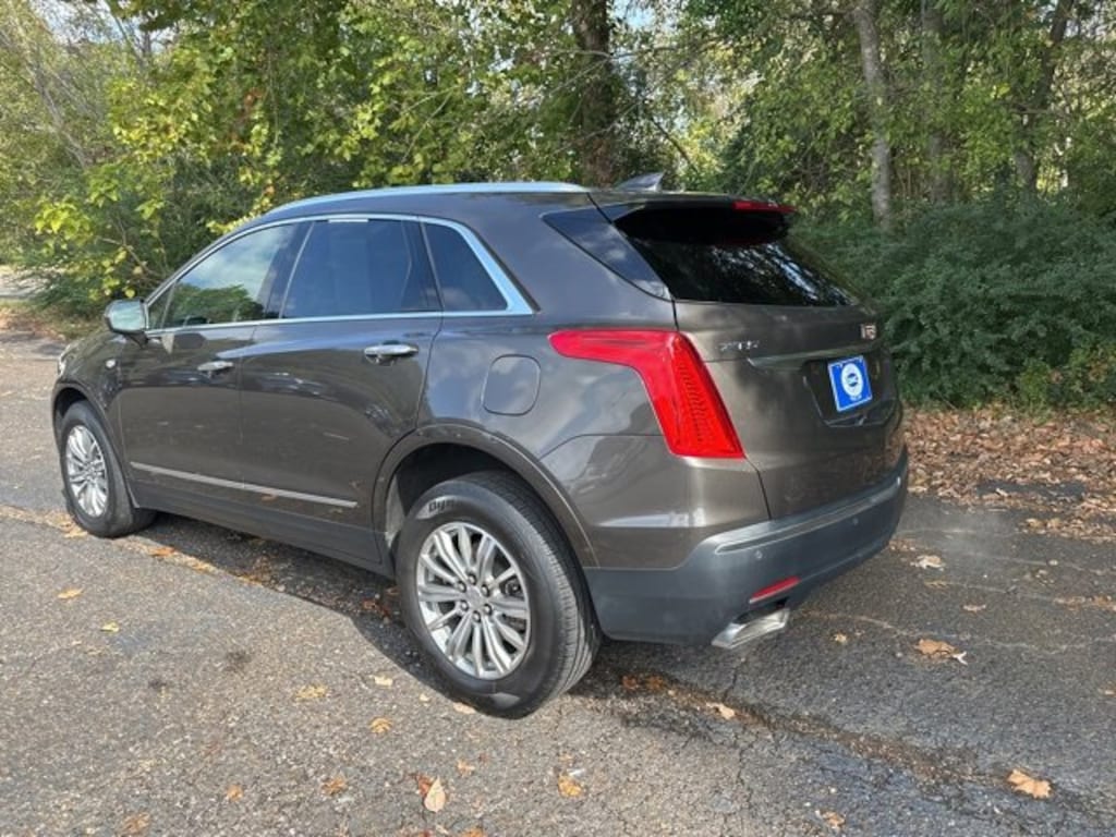 Used 2019 CADILLAC XT5 Luxury FWD SUV