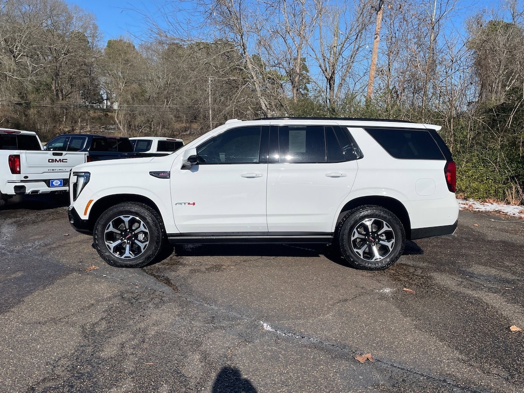 Used 2025 GMC Yukon AT4 SUV