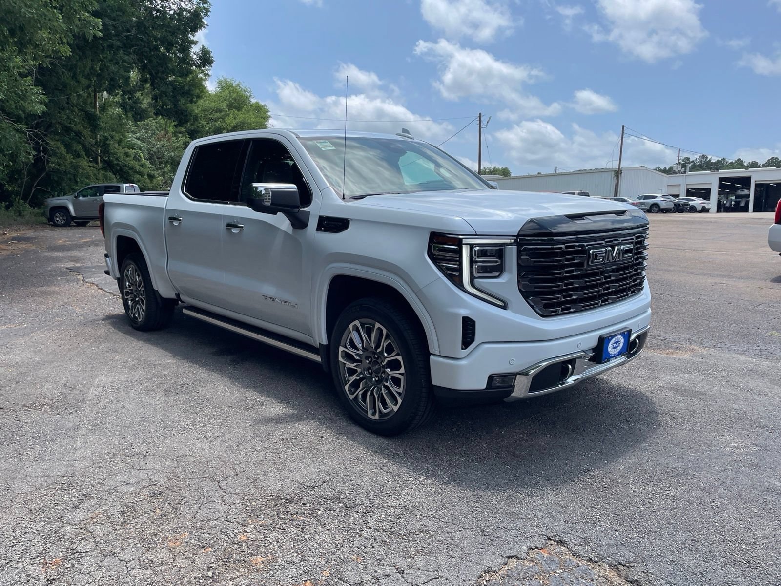 2026 GMC Sierra 1500 Denali Ultimate - Photo 9
