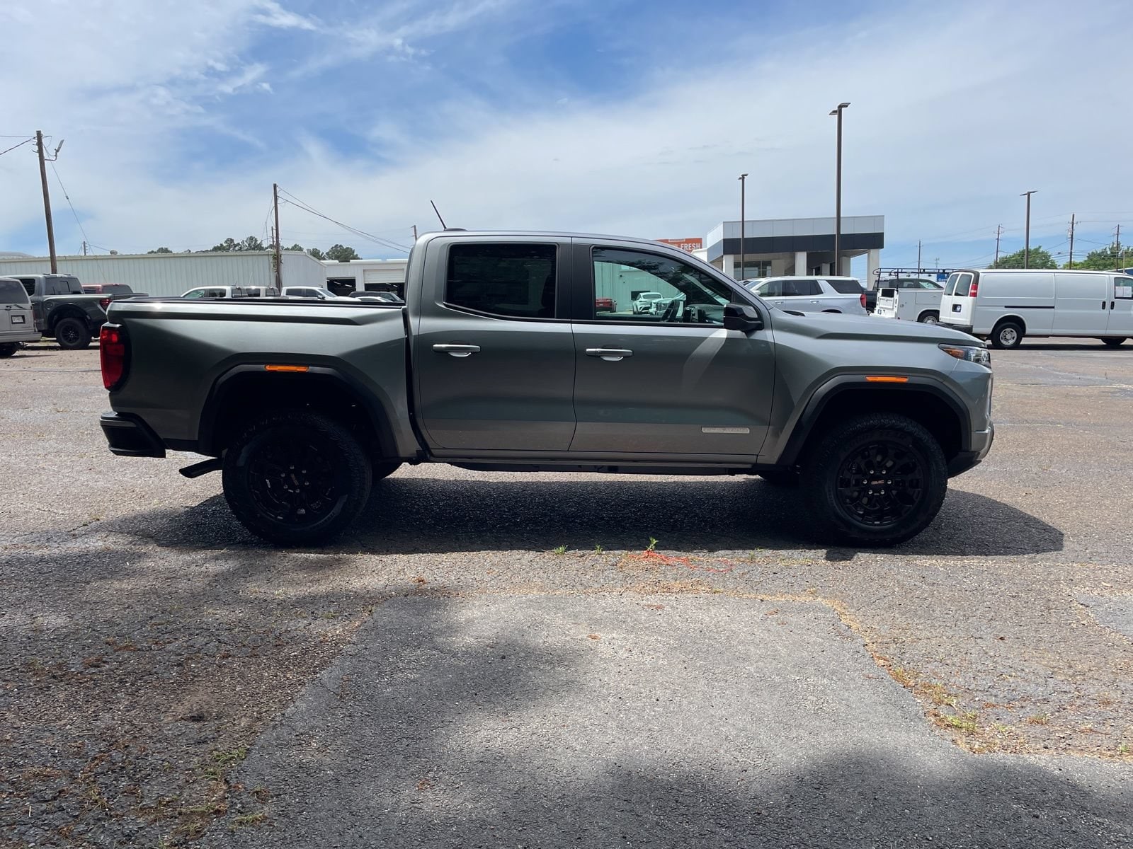 2026 GMC Canyon Elevation - Photo 7
