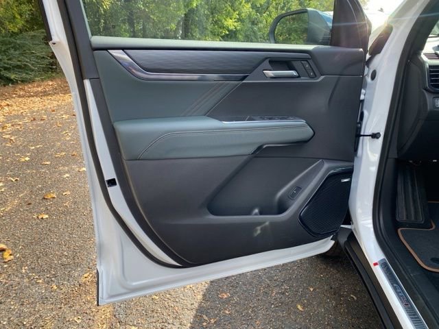2026 GMC Acadia AT4 - Photo 13