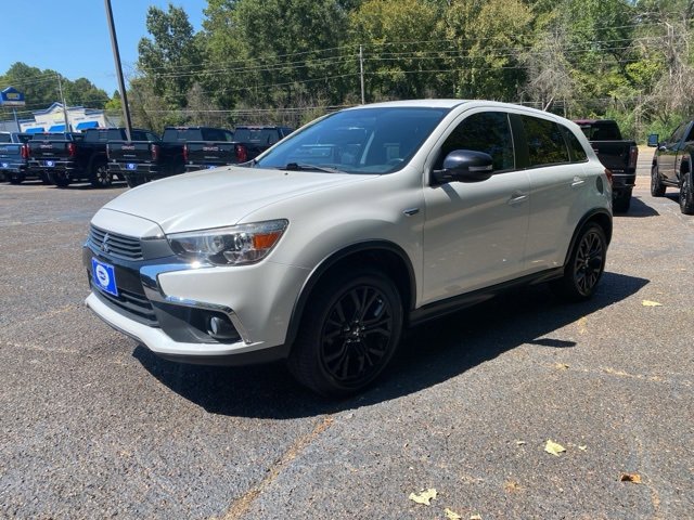 2017 Mitsubishi Outlander Sport ES photo 3