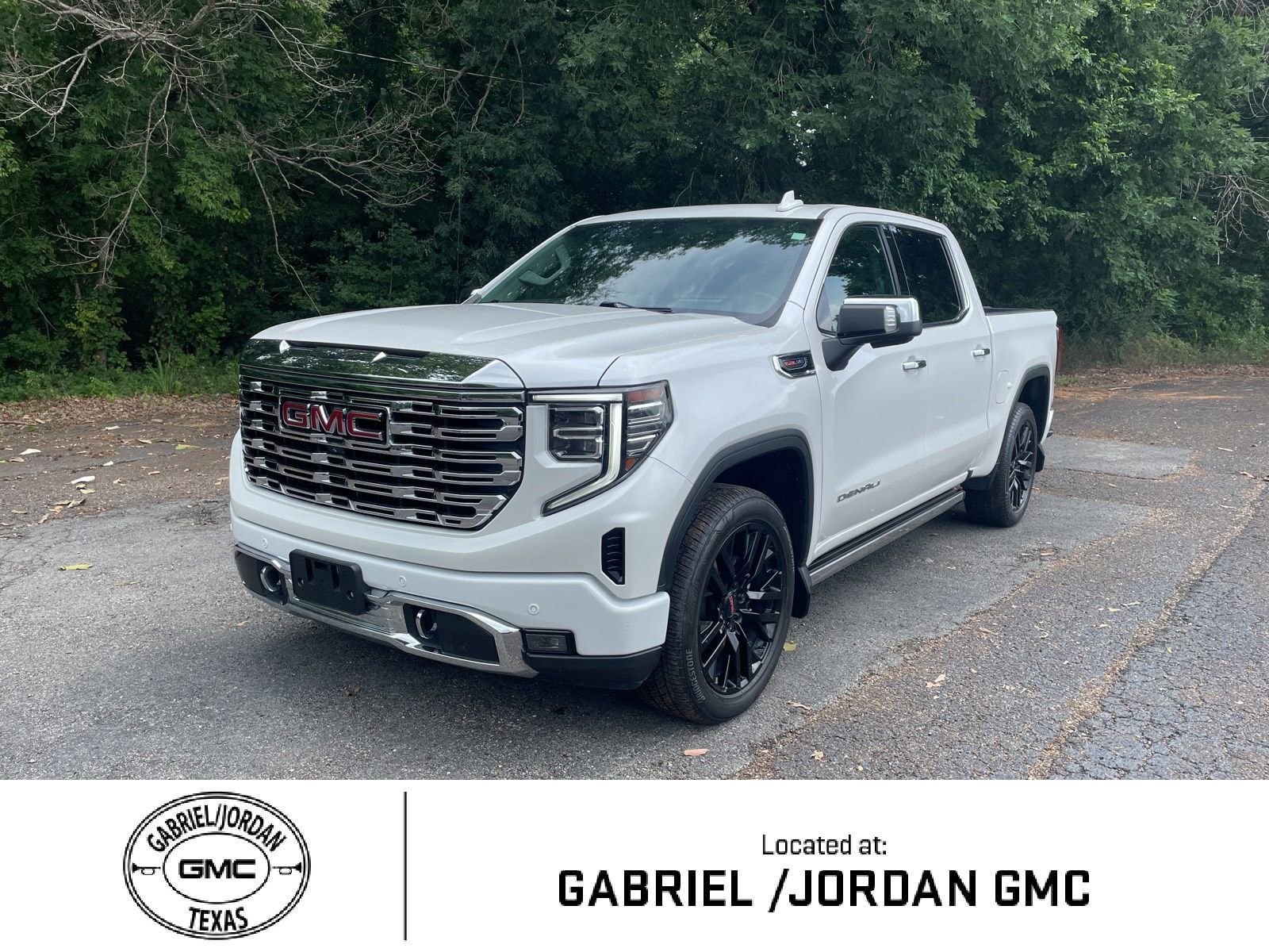 2023 GMC Sierra 4WD Crew Cab Short Box Denali's photo