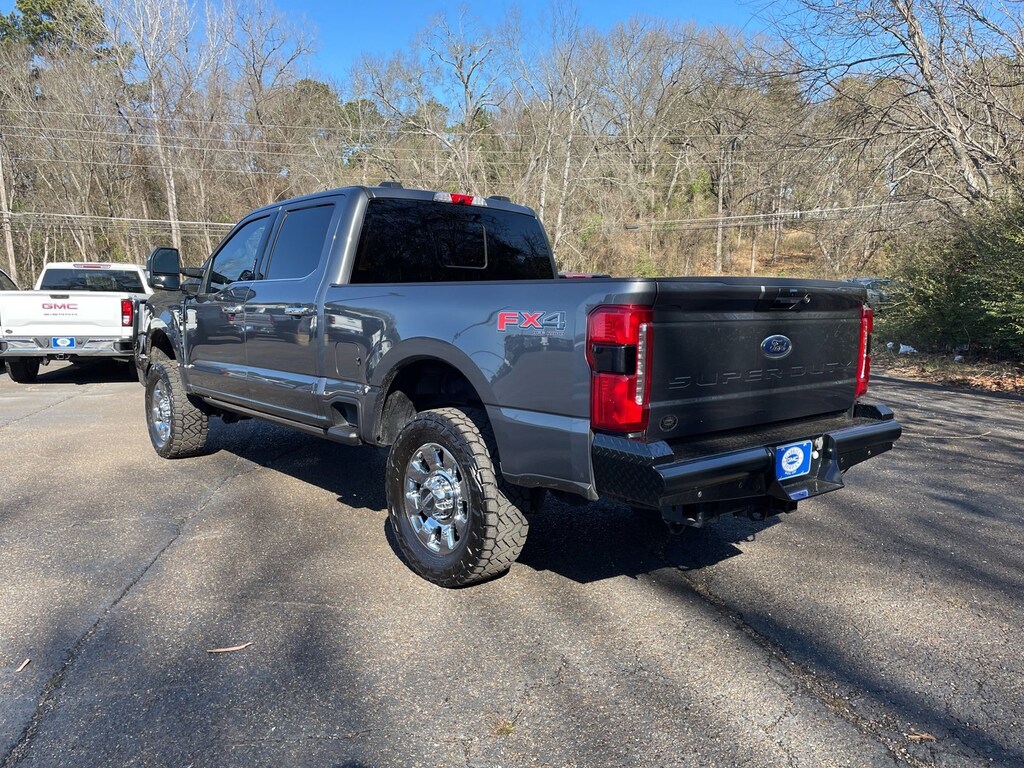 Used 2023 Ford Super Duty F-250 SRW XL Truck Crew Cab