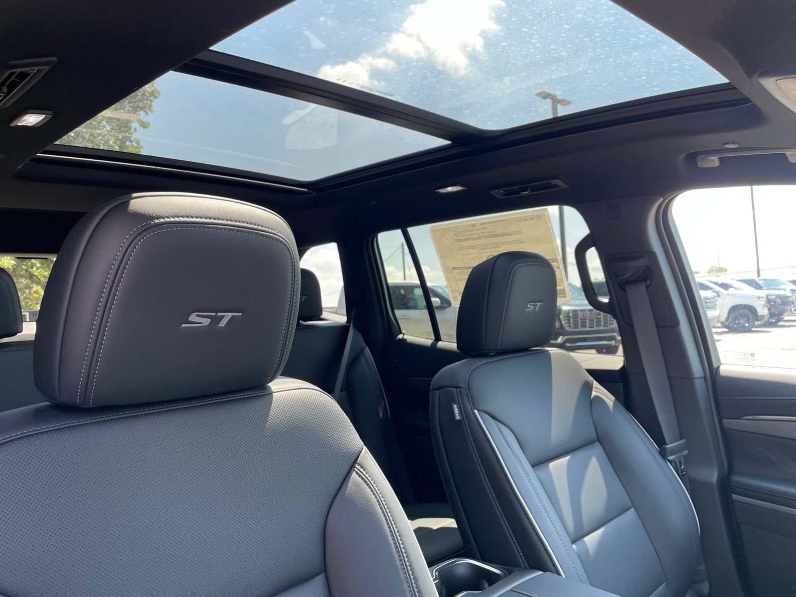 2027 Buick Enclave Sport Touring - Photo 38