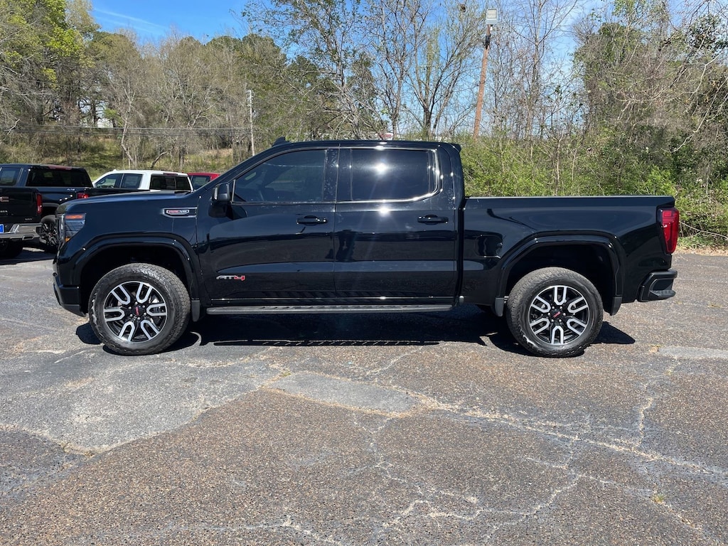 Used 2024 GMC Sierra 1500 AT4 Truck Crew Cab