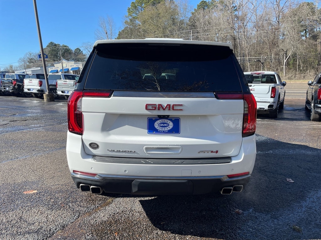 Used 2025 GMC Yukon AT4 SUV