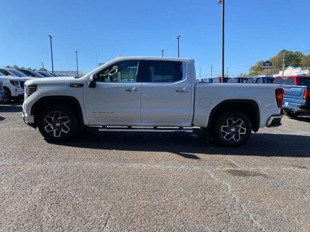 New 2026 GMC Sierra 1500 SLT Truck