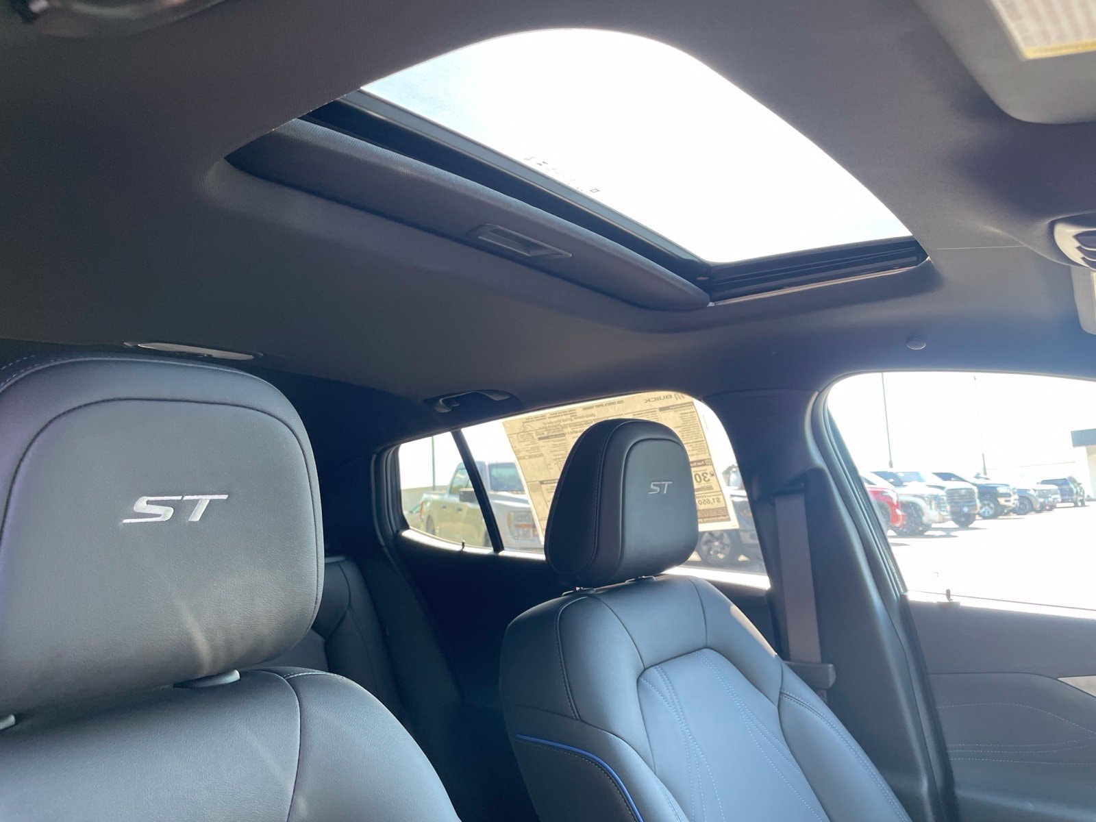 2026 Buick Envista Sport Touring - Photo 35