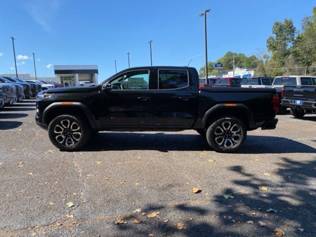 New 2026 GMC Canyon AT4 Truck