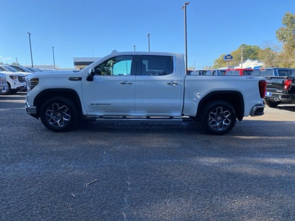 New 2026 GMC Sierra 1500 SLT Truck