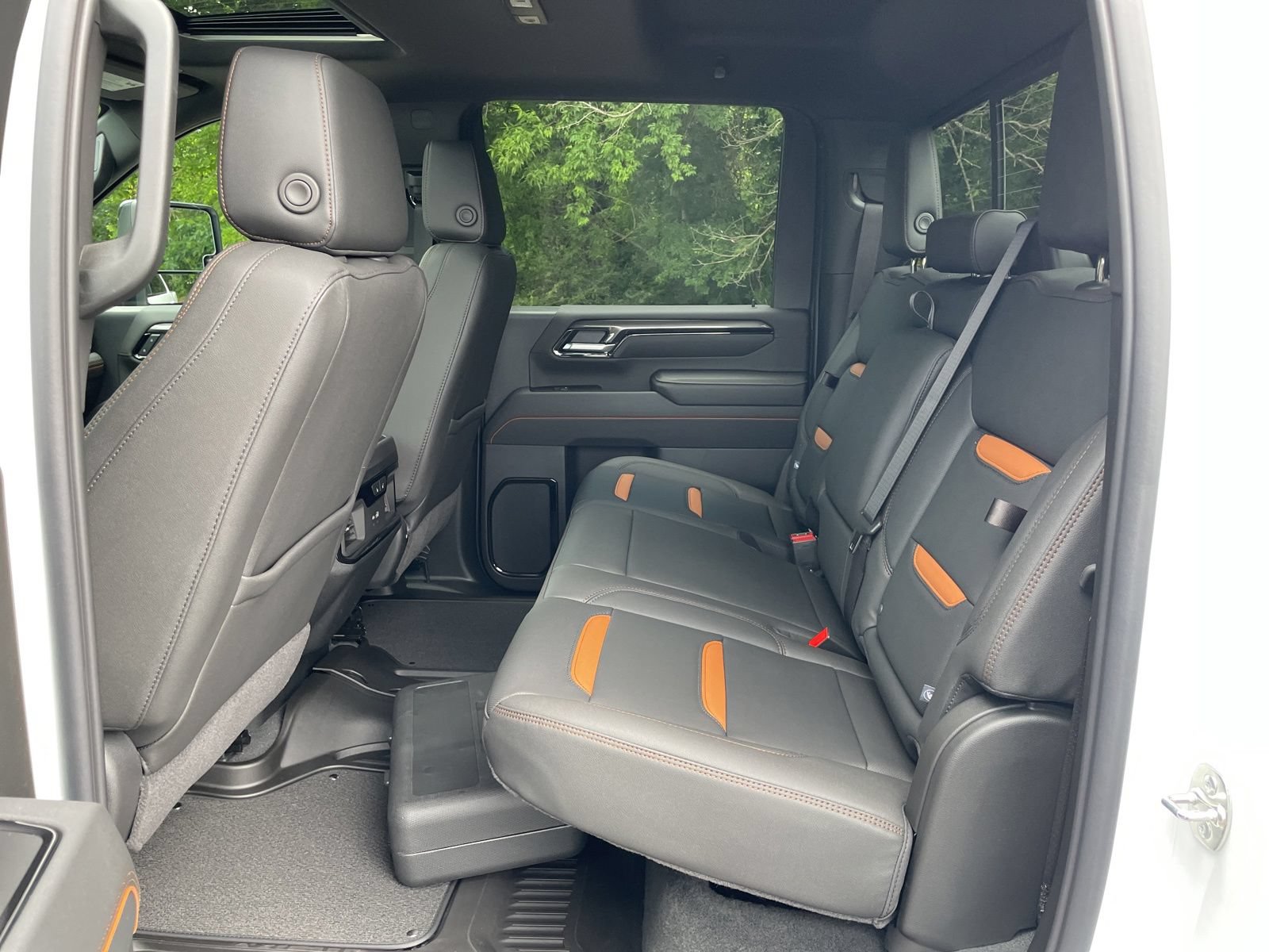 2026 GMC Sierra 2500HD AT4 - Photo 39