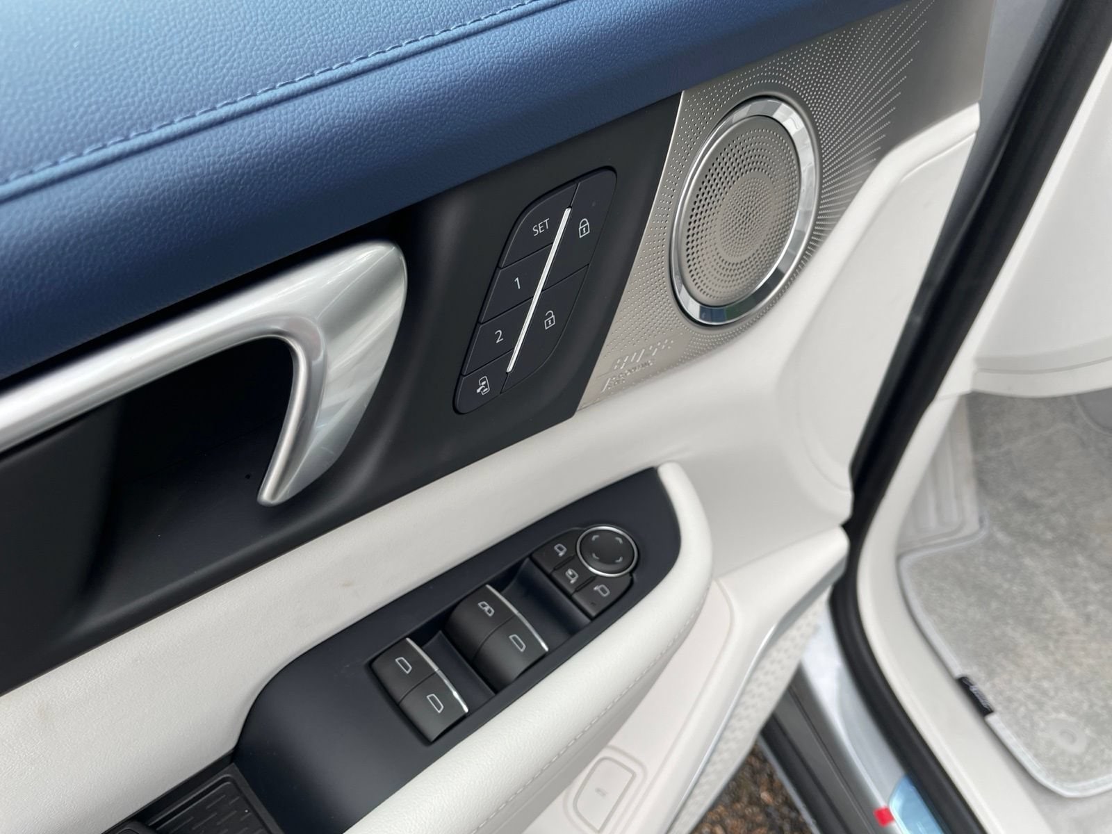 2026 Buick Enclave Avenir - Photo 17