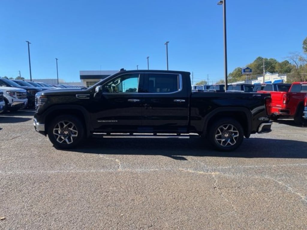 New 2026 GMC Sierra 1500 SLT Truck