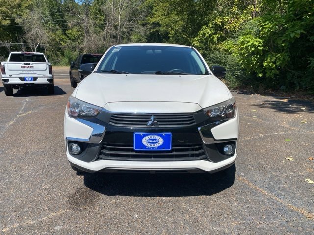 2017 Mitsubishi Outlander Sport ES photo 2