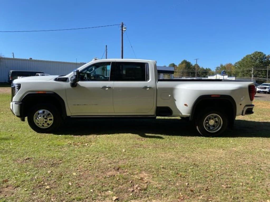 New 2026 GMC Sierra 3500 HD Denali Ultimate Truck