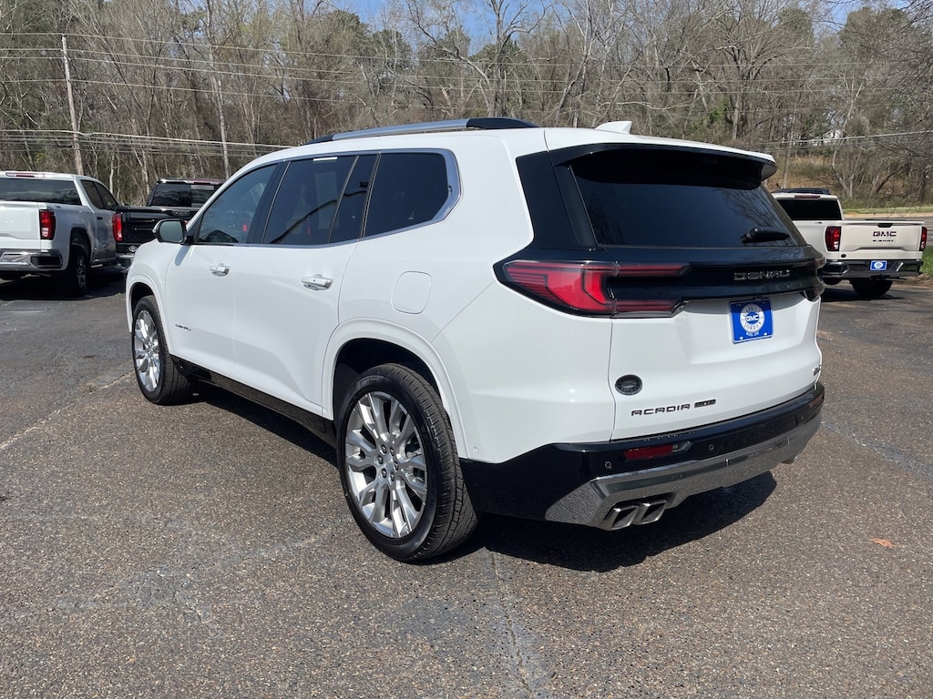 Used 2024 GMC Acadia Denali SUV
