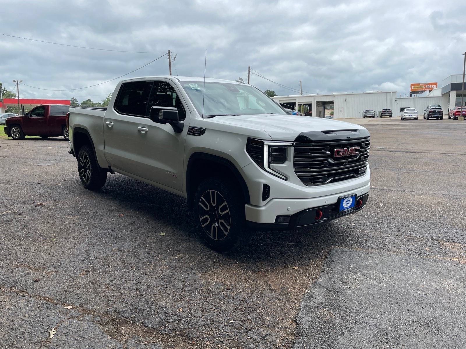 2026 GMC Sierra 1500 AT4 - Photo 9