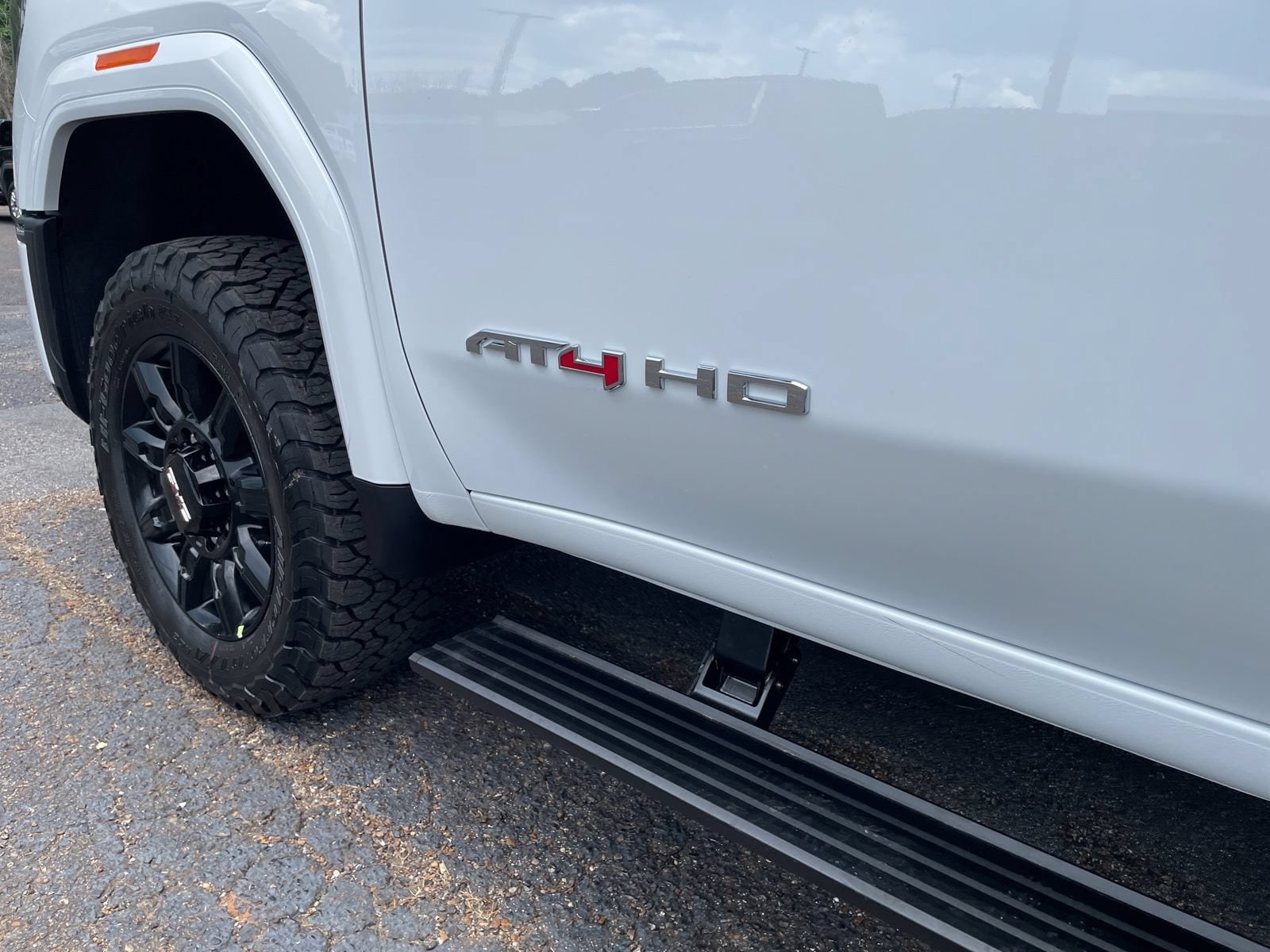 2026 GMC Sierra 2500HD AT4 - Photo 14