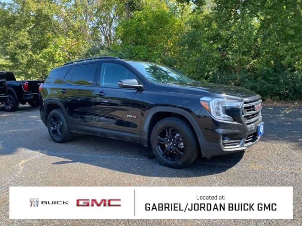 Used 2022 GMC Terrain AT4 SUV