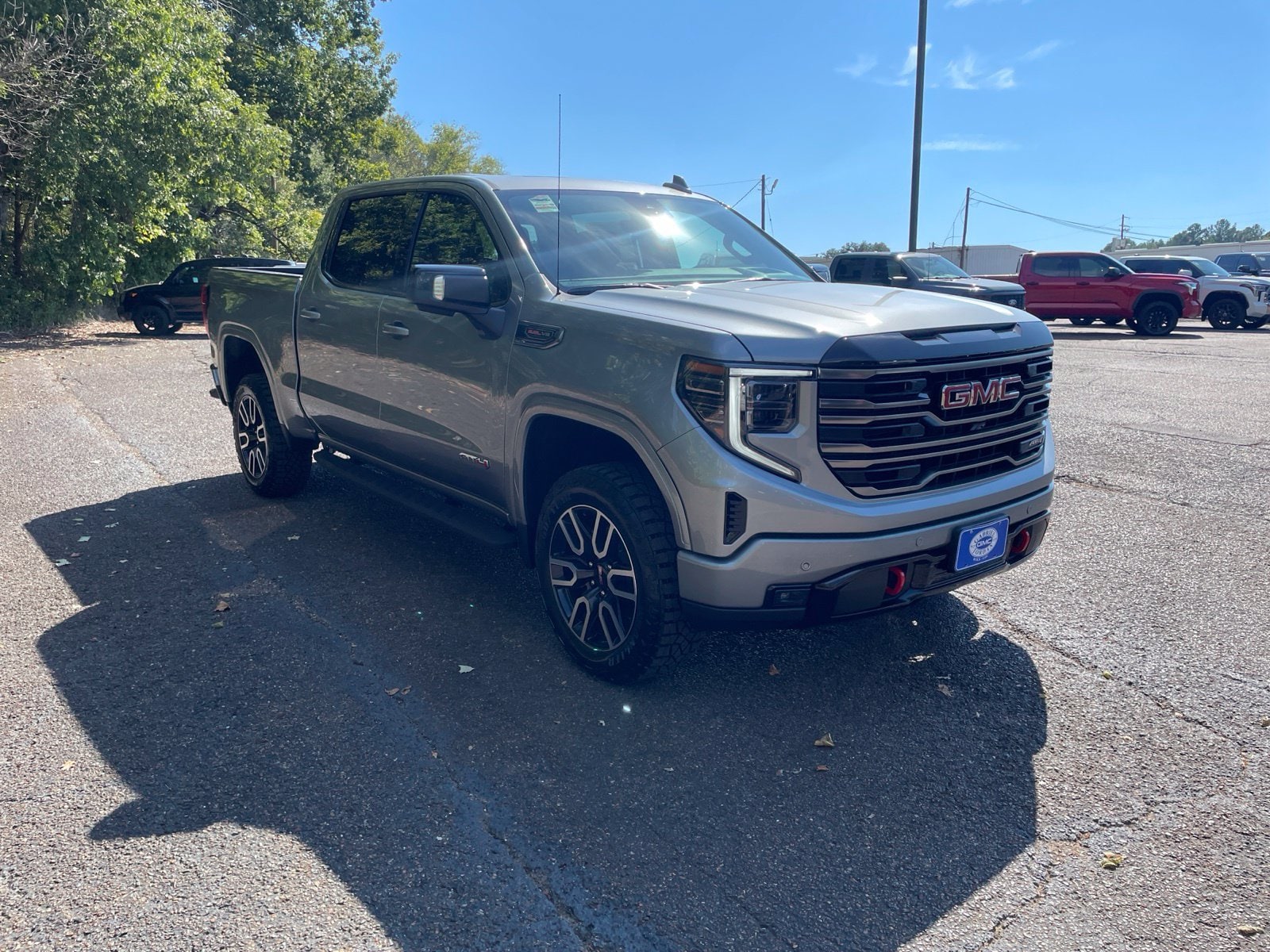 2026 GMC Sierra 1500 AT4 - Photo 9