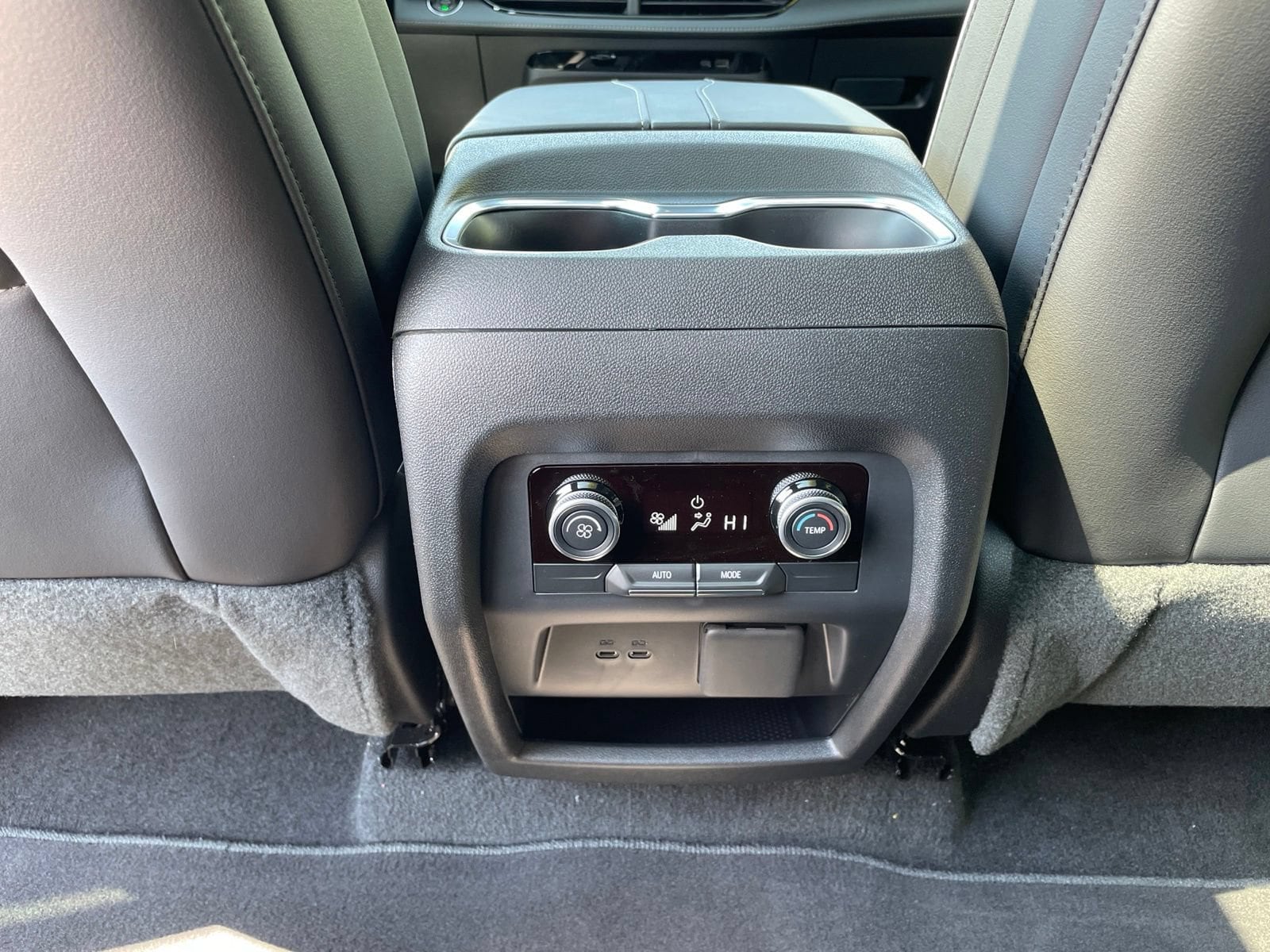 2027 Buick Enclave Sport Touring - Photo 33