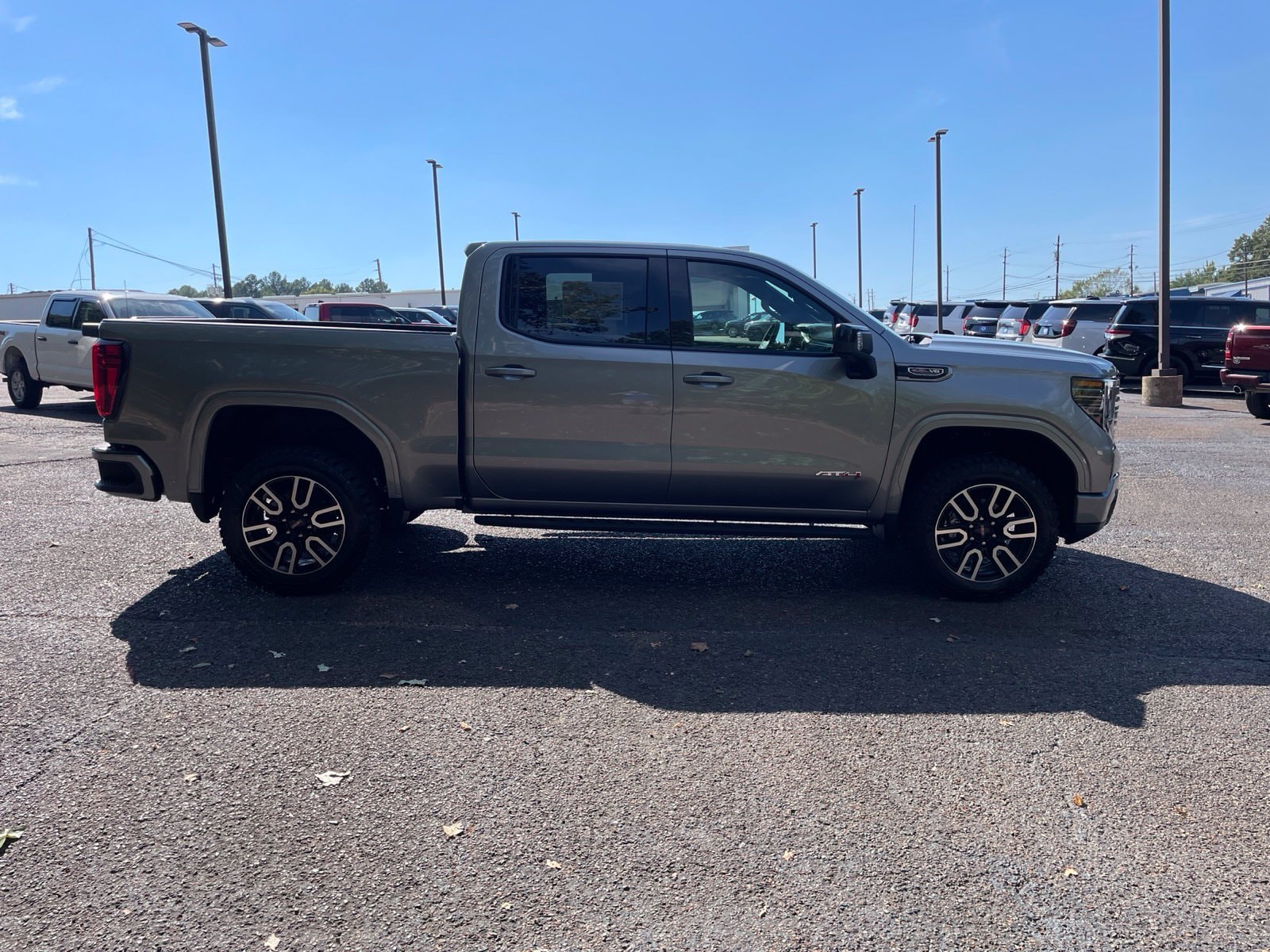 2026 GMC Sierra 1500 AT4 - Photo 7