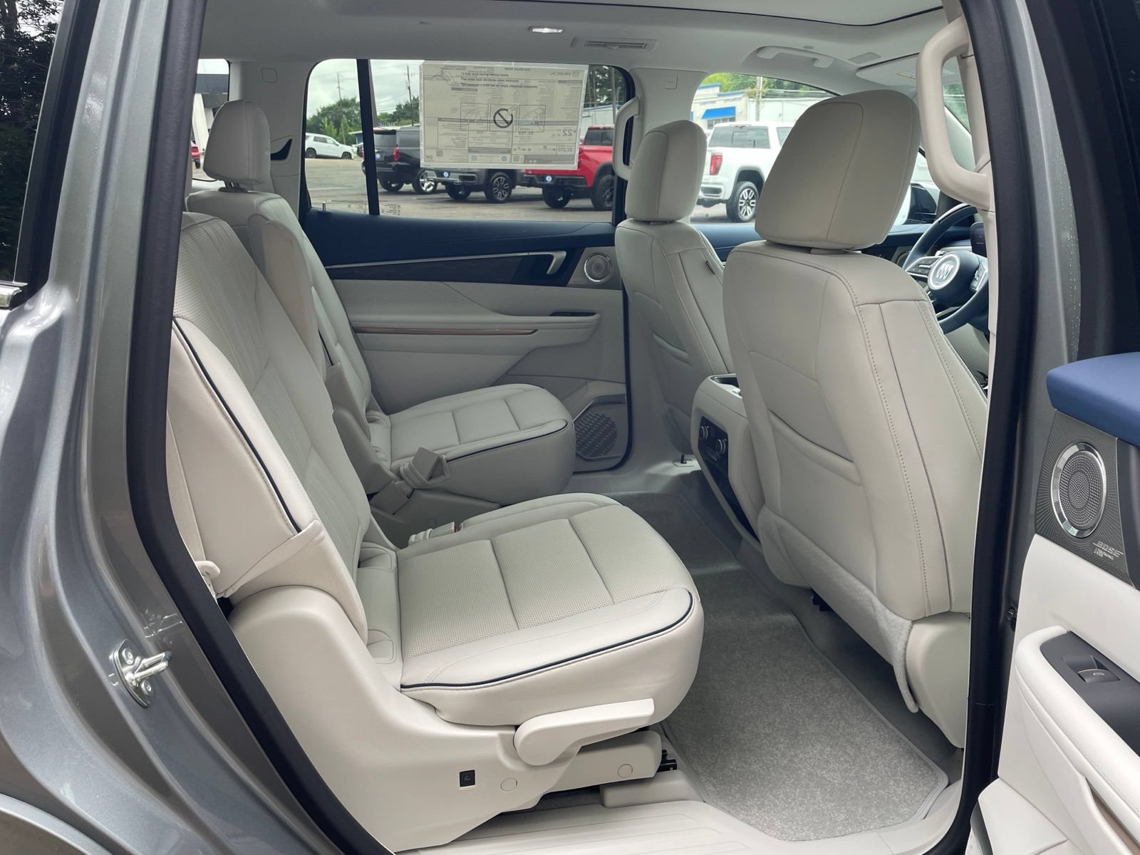 2026 Buick Enclave Avenir - Photo 36