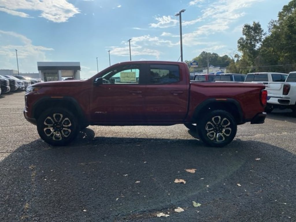 New 2026 GMC Canyon AT4 Truck