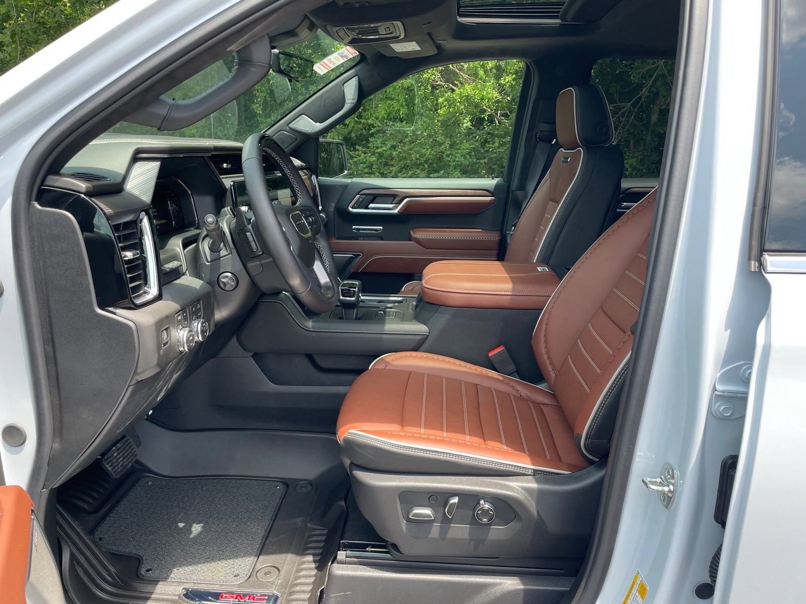 2026 GMC Sierra 1500 Denali Ultimate - Photo 15