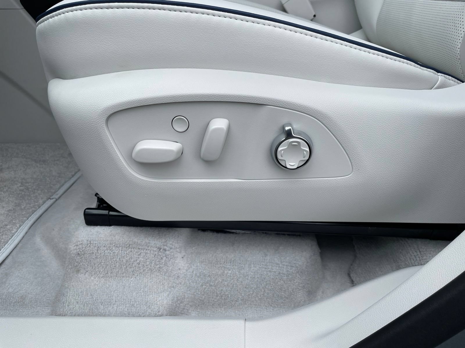 2026 Buick Enclave Avenir - Photo 14