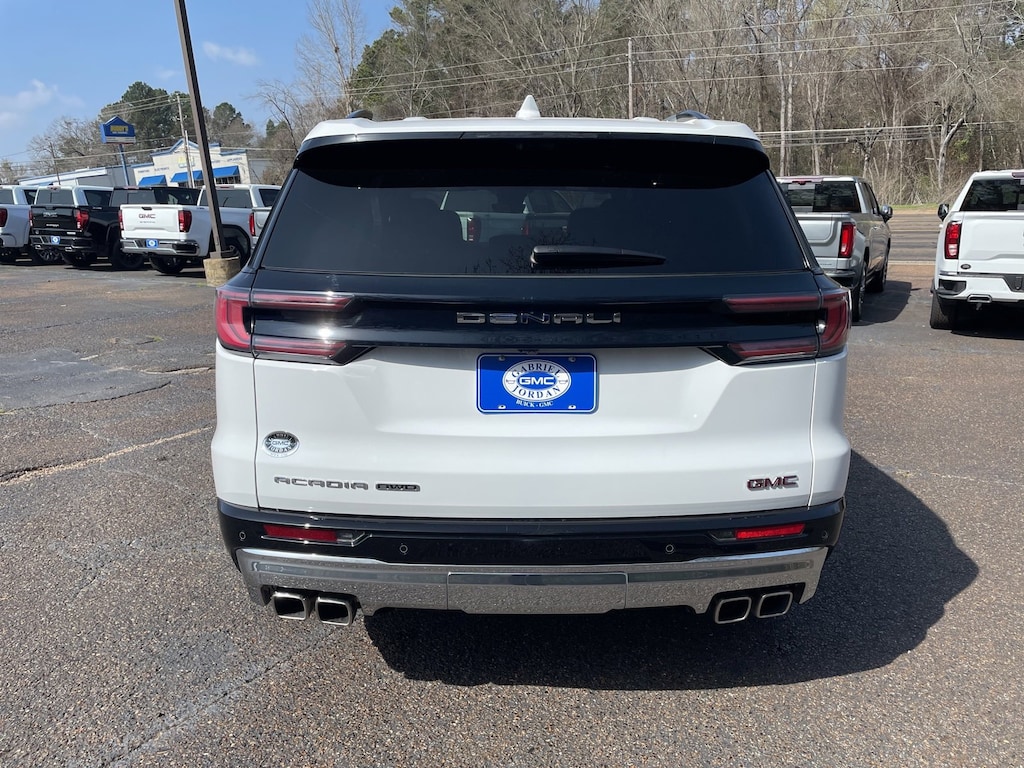 Used 2024 GMC Acadia Denali SUV