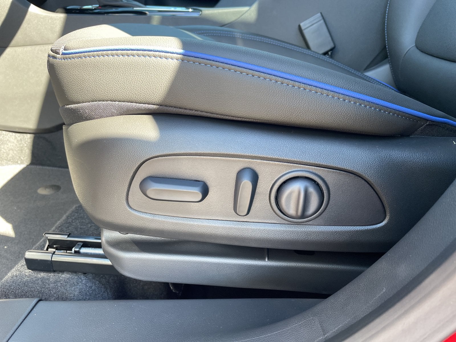 2026 Buick Encore GX Sport Touring - Photo 11
