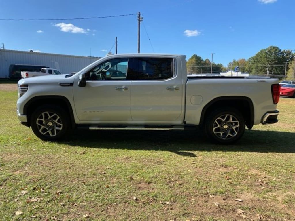 New 2026 GMC Sierra 1500 SLT Truck