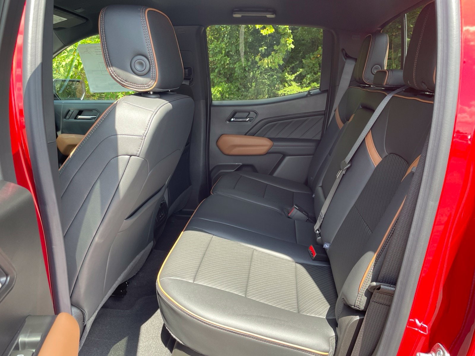 2026 GMC Canyon AT4 - Photo 34