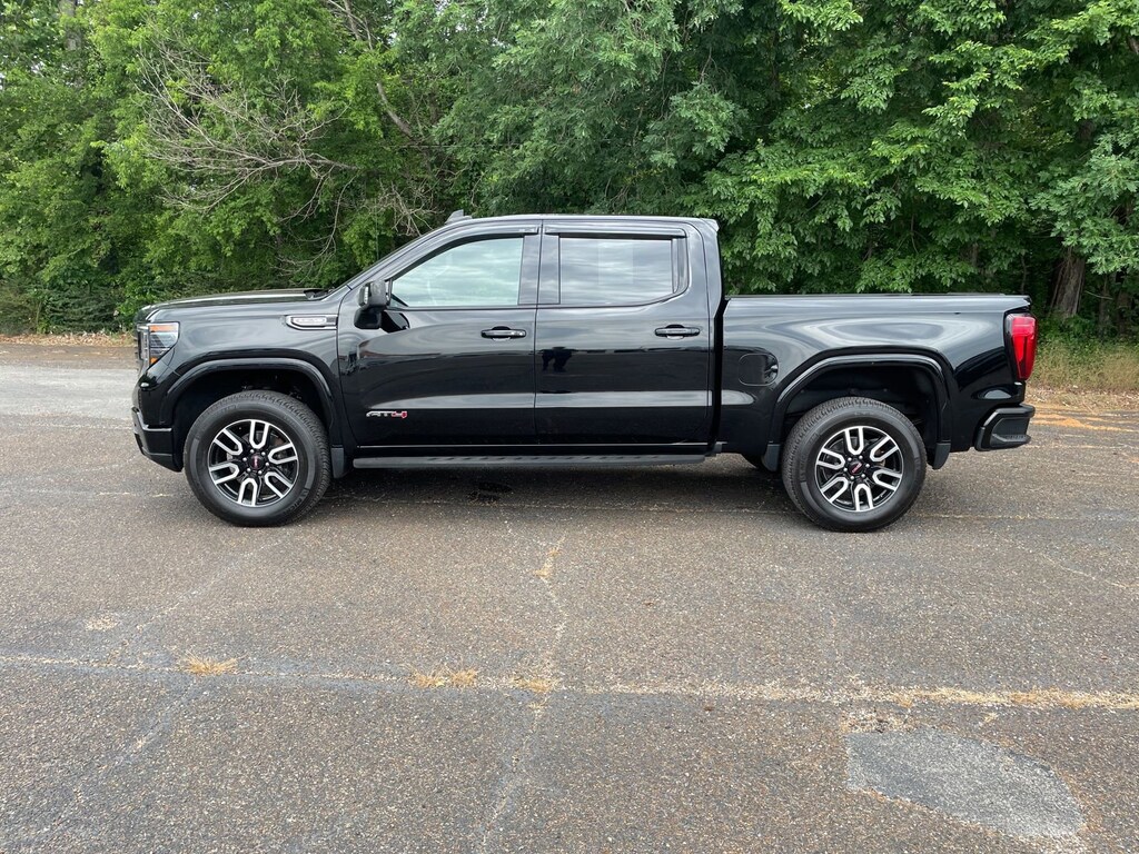 Used 2023 GMC Sierra 1500 AT4 Truck Crew Cab